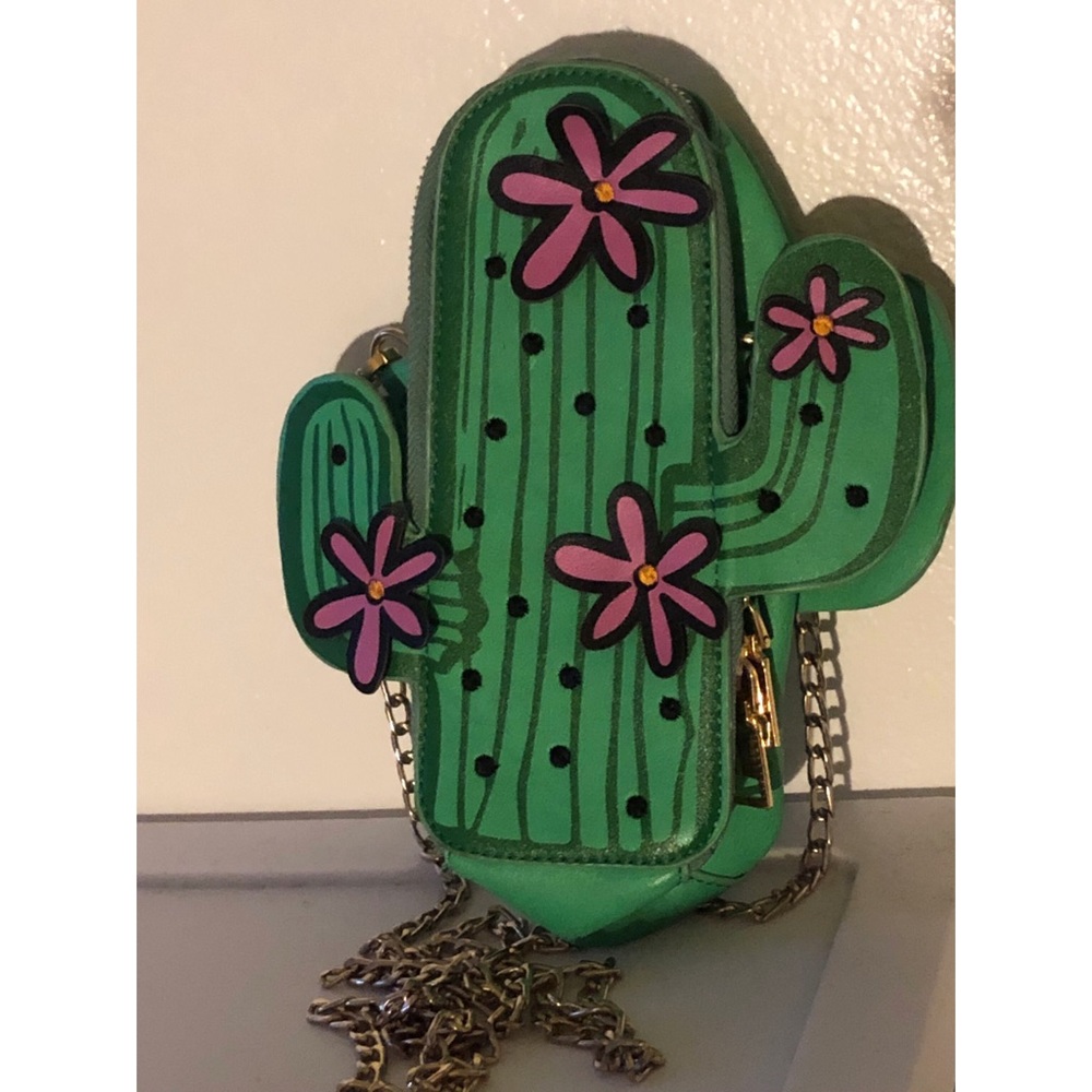 Cute cactus purse